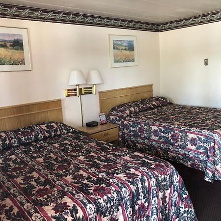 Seaway Motel Roosevelt Park Bagian luar foto