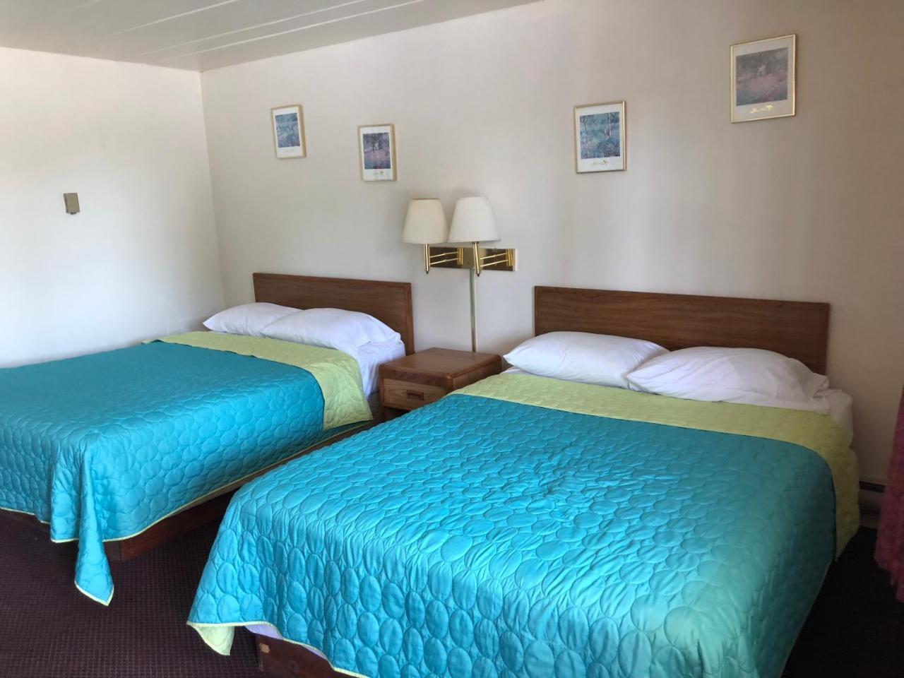 Seaway Motel Roosevelt Park Bagian luar foto